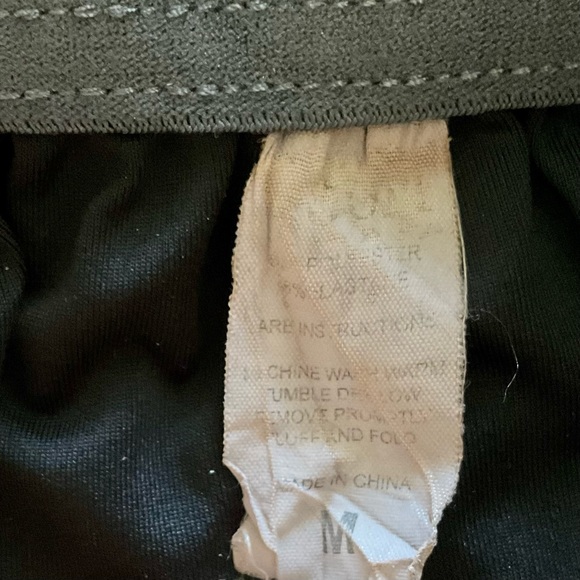 Vuori athletic shorts(see details) - Picture 7 of 8